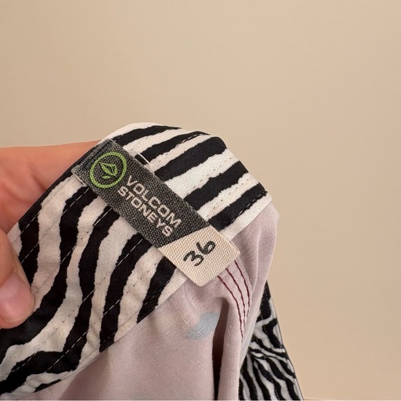 Volcom Stoneys Board Shorts - Picture 5 of 7